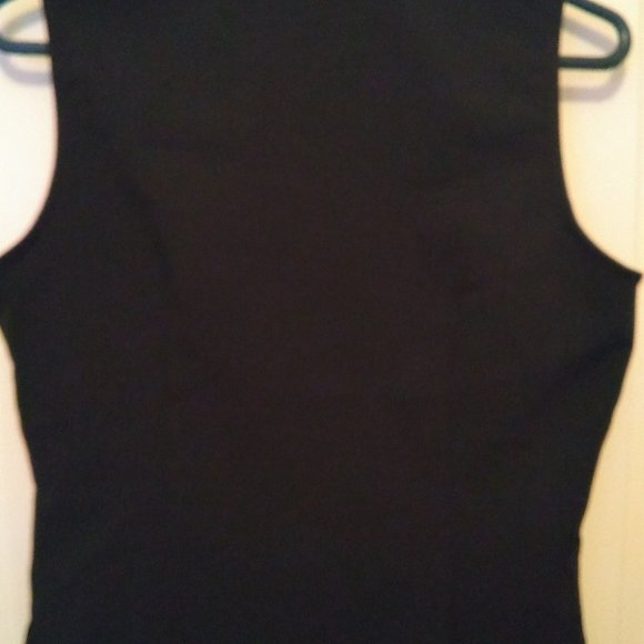 Black - Alyn Paige vest. size 11/12, 100% polyester - Picture 4 of 4